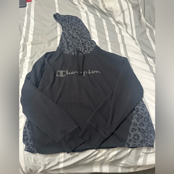 Women’s Crop Champion Hoodie Sweatshirt - Picture 1 of 1